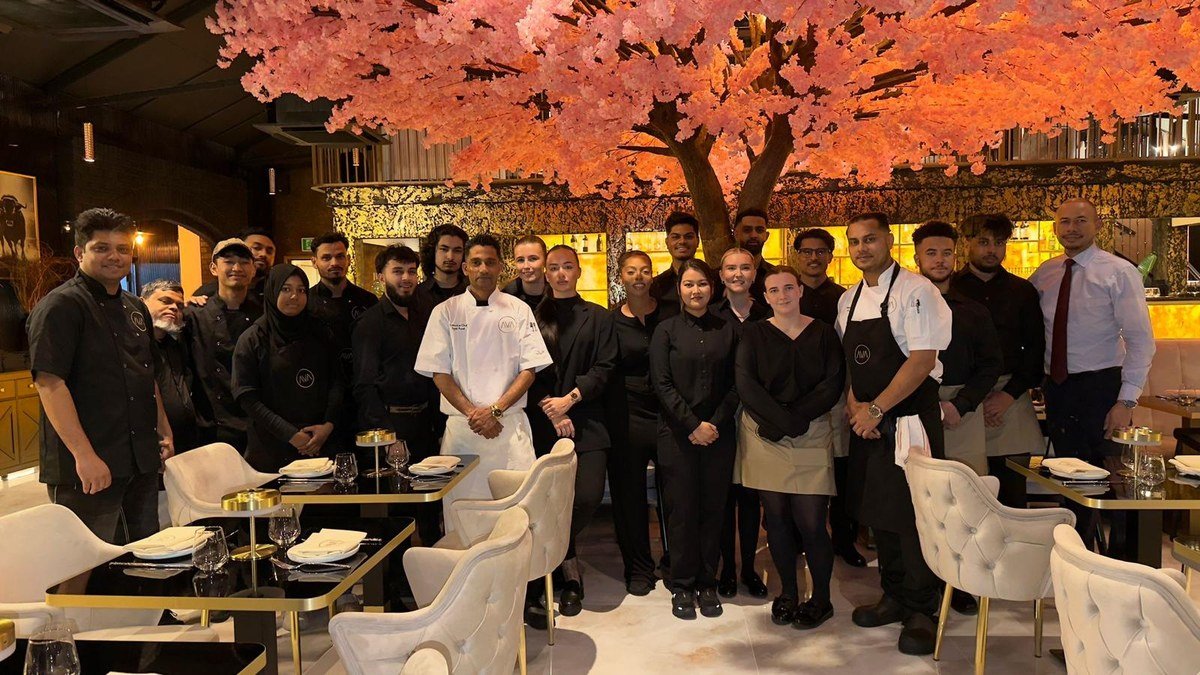 The AVA team